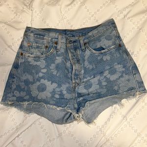 Levi’s 501 floral Jean high waisted shorts